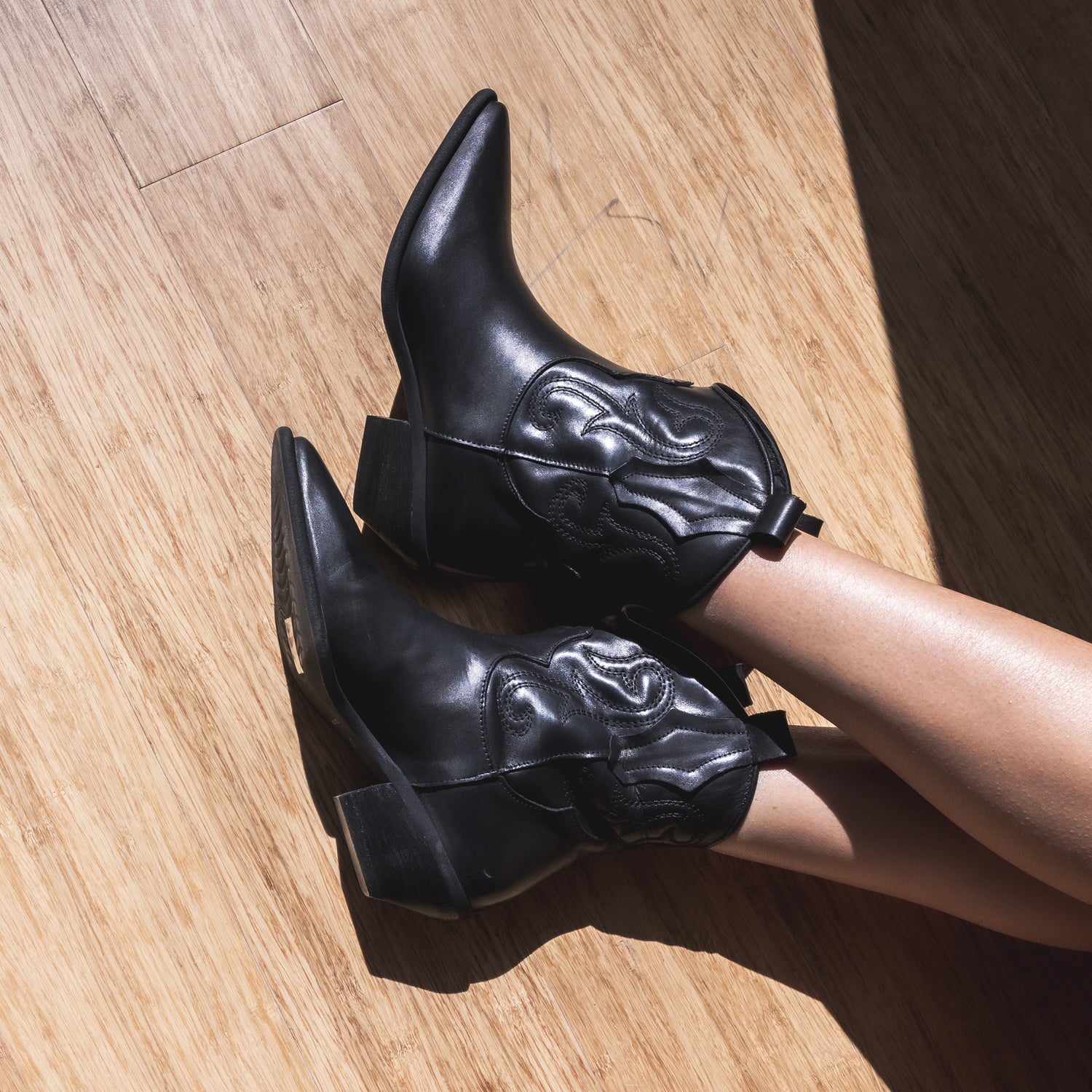 BOOTIES